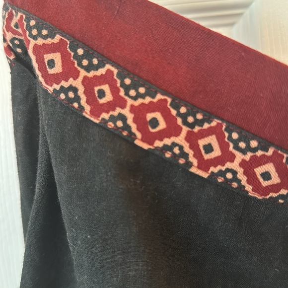 Patterned skirt - Picture 3 of 5